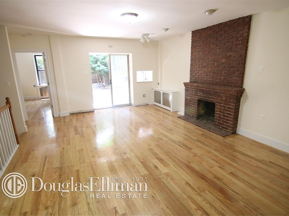 1st image of 156 W 77th St APT B