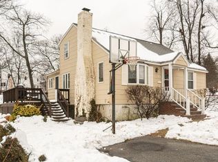 13 Tennyson Rd, Reading, MA 01867