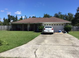 1100 Longview Ct, Cantonment, FL 32533