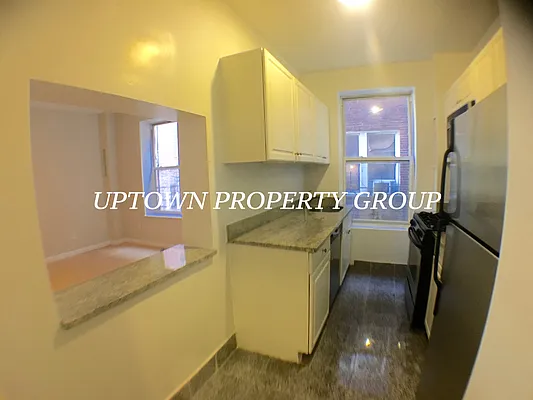Rented by Uptown Property Group | media 12