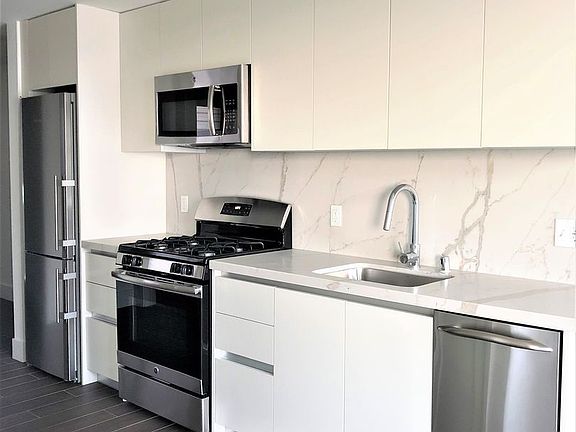 5th image of 1854 Sawtelle Blvd Penthouse 3