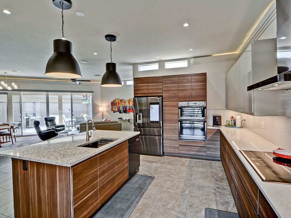1st image of 10826 W Thunderbird Blvd