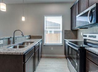 Stunning New Duplex Home in Seguin, Seguin, TX 78155