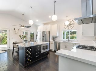 1551 Philip Dr, Healdsburg, CA 95448