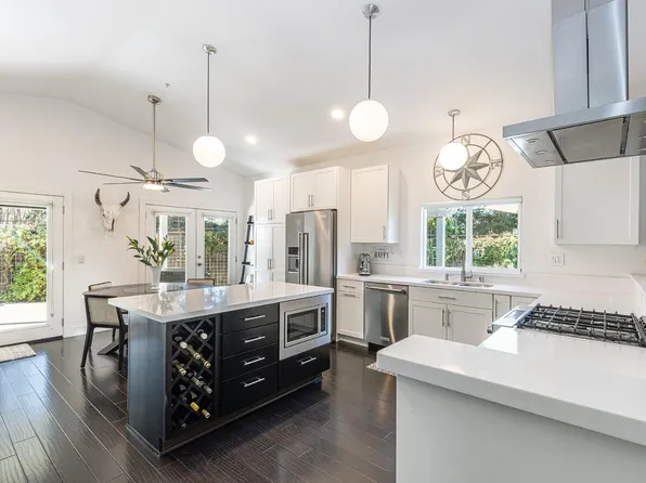 1551 Philip Drive, Healdsburg, CA 95448