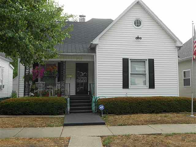 1st image of 1513 S 20th St