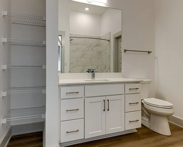 542 Southgate Ave #214 — Photo 9