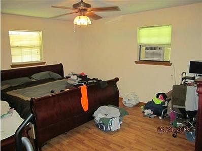 4th image of 10228 Amelia Ln