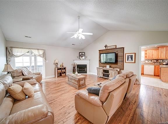 3rd image of 5610 Polk Mountain Dr