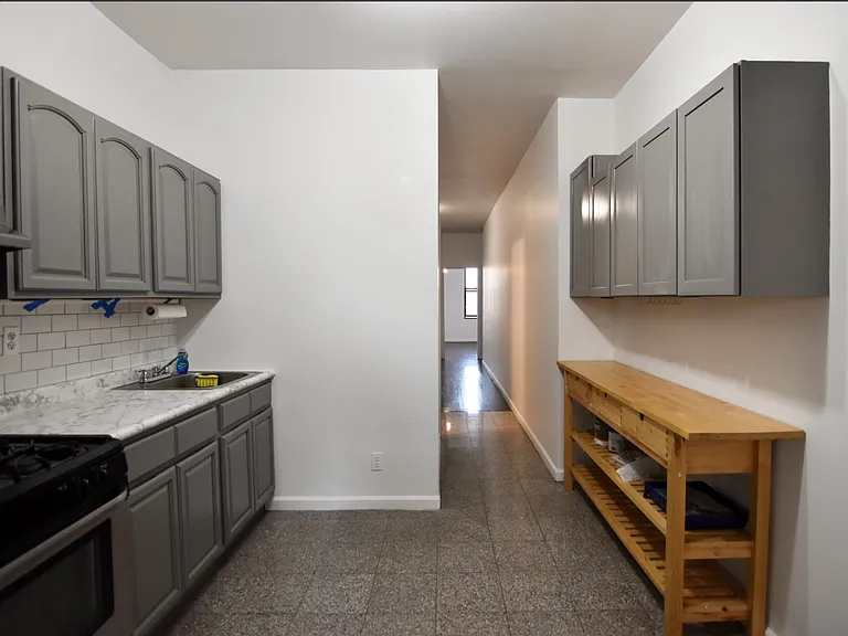 955 Grand St #3R — Photo 5
