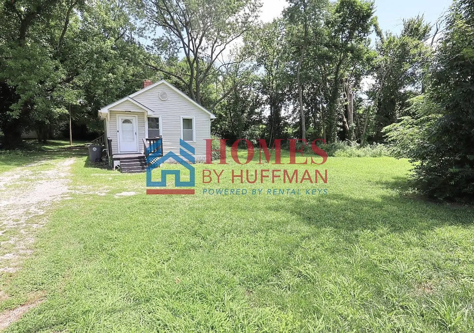 One Bedroom House | Move in Ready — Photo 2