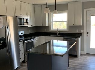 3300 W 32nd St #3301, Dubuque, IA 52001