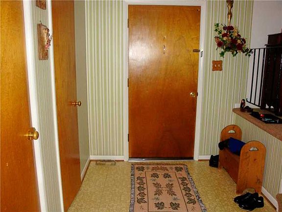 2nd image of 6201 Maren Dr