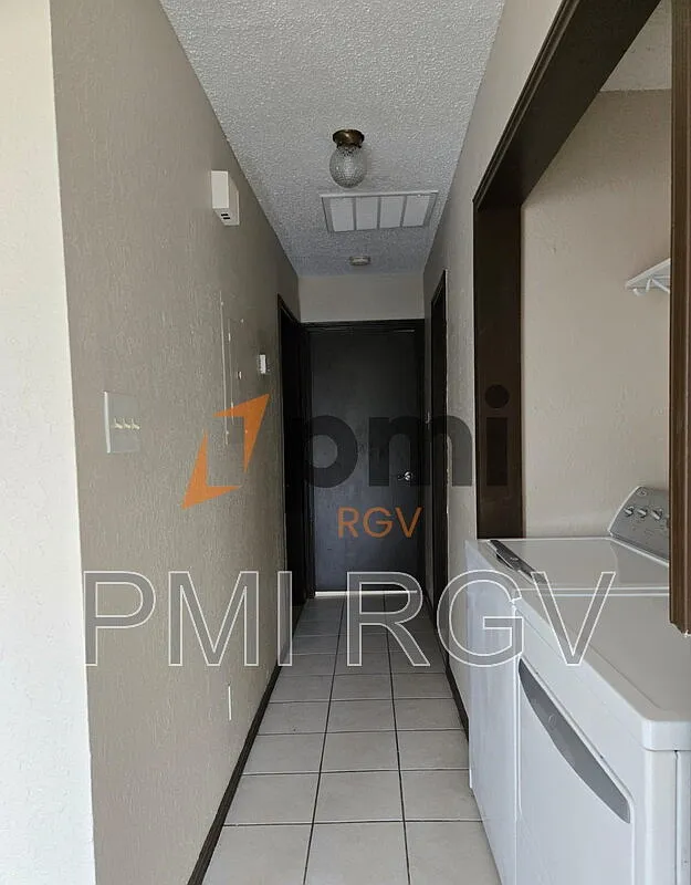 2 bed, 2.0 bath, 1000 sqft, $800 — Photo 1