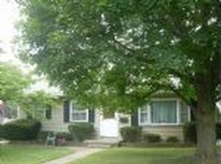 411 W 11th St, Dover, OH