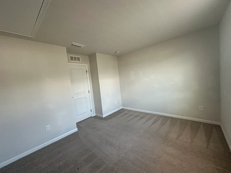 304 Forecastle St — Photo 22