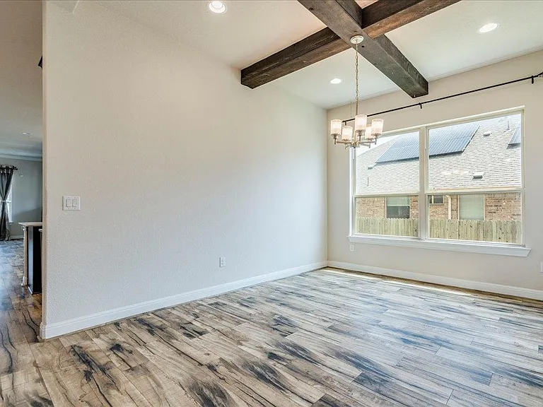 709 Kingston Pl — Photo 5