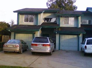 1032 N 3rd St, Woodburn, OR 97071
