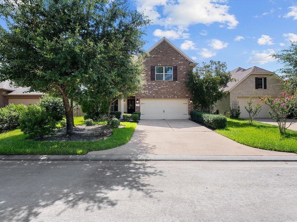 1st image of 39 Wood Drake Pl