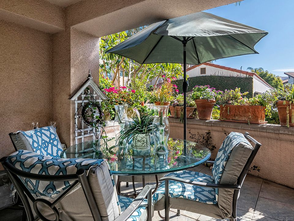 1st image of 412 Por La Mar Cir