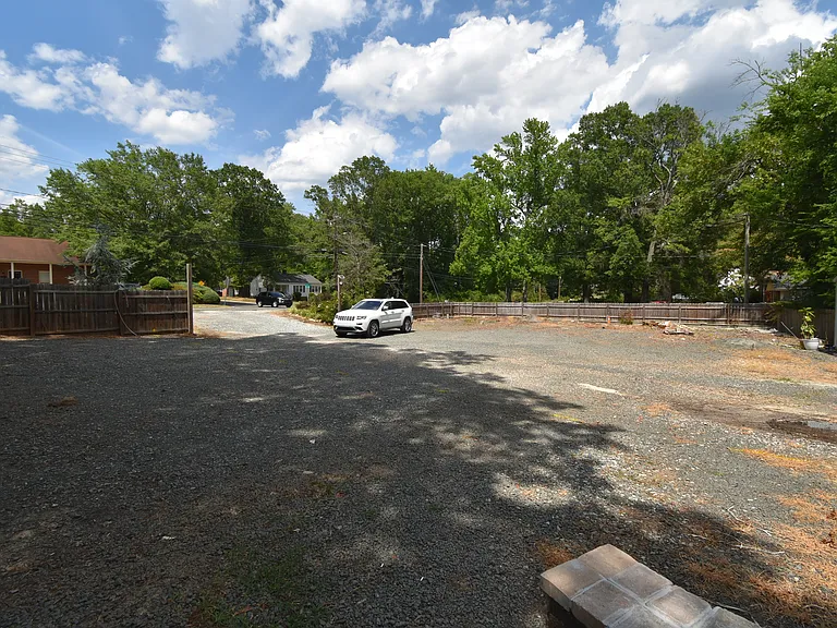 2603 W Carver St — Photo 12