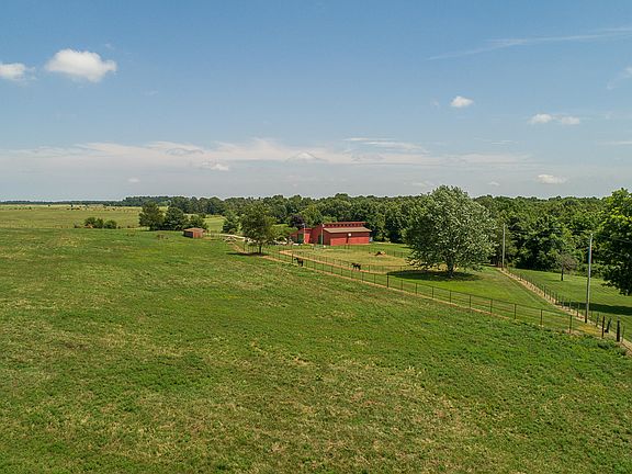 5th image of 3602 S Farm Road 15