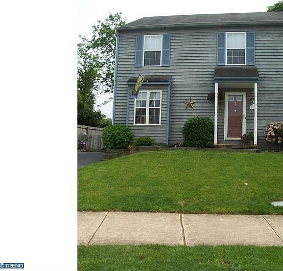 1st image of 302 Kennedy Dr