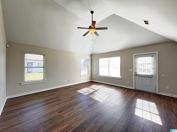 4th image of 87 Carriage House Rd SW