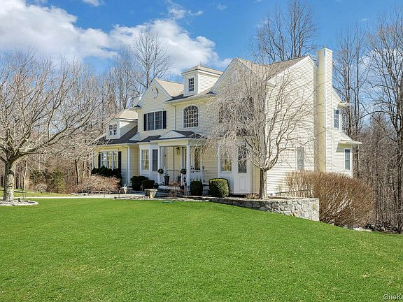 3rd image of 53 Quail Lane