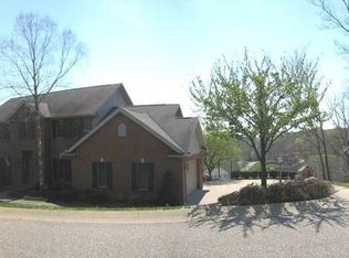 2420 Ridgewood Dr NW, Dover, OH 44622