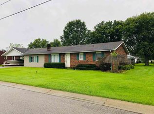 102 S Washington St, Huntingburg, IN 47542