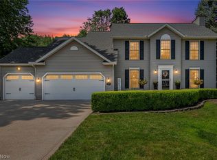 5472 Wixford Ln, Mentor, OH 44060