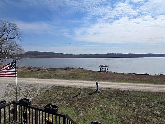 2nd image of 161 Old River Rd