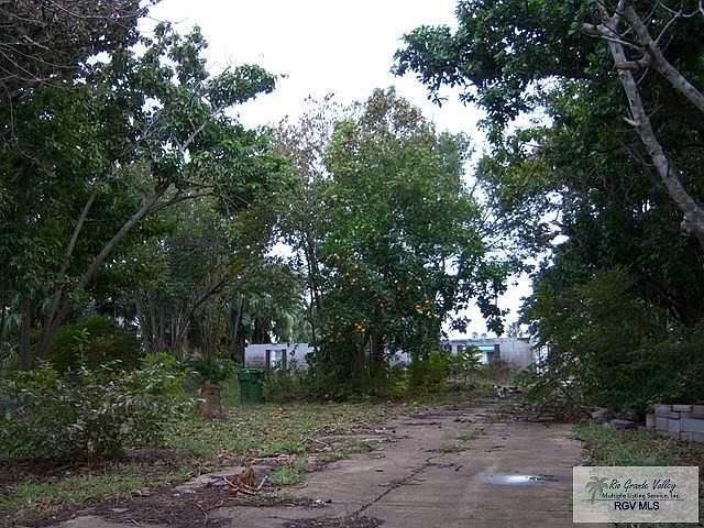 2nd image of 320 Fruitdale Dr
