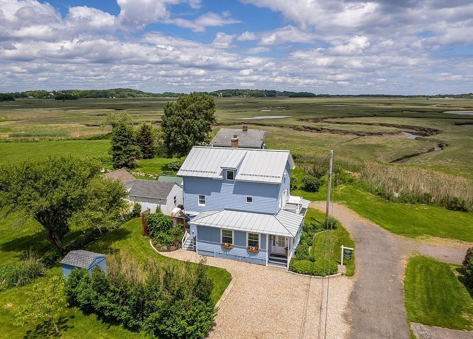 1st image of 8 Hardy Ln