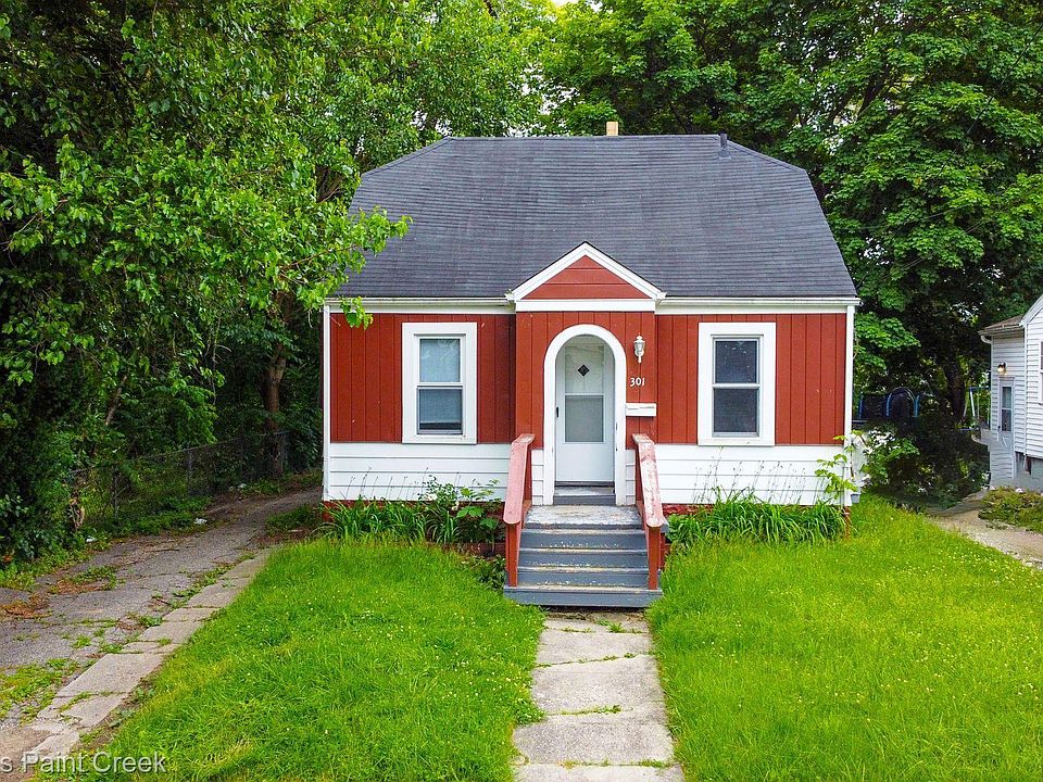 1st image of 301 Hughes Ave