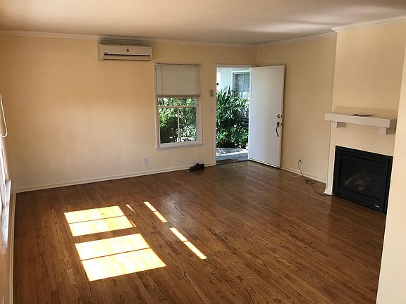 4th image of 1343 Maltman Ave
