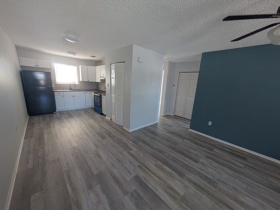 5th image of 323 Olmstead Dr APT 6