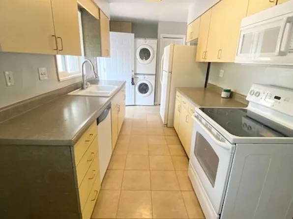 124 W Cheyenne Rd, Colorado Springs, CO 80906