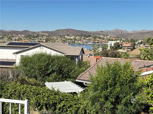 29731 Bonanza Pl, Canyon Lake, CA 92587