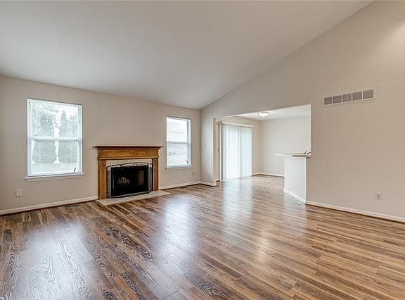 4th image of 16389 Hampden Pl