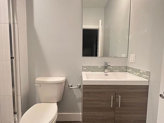5th image of 420 Anderson Ave APT 301