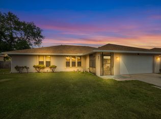 881 SW Butterfly Ter, Pt Saint Lucie, FL 34953