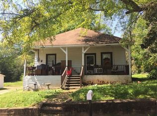 82 Maple St, Grantville, GA 30220