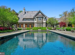 9133 Old Courthouse Rd, Vienna, VA 22182