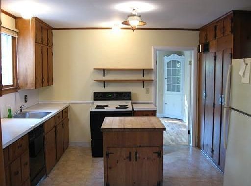 4th image of 765 Collingwood Dr