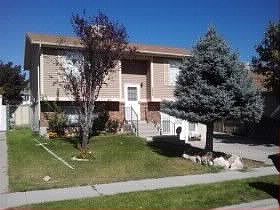 3rd image of 3912 W Lishawn Dr