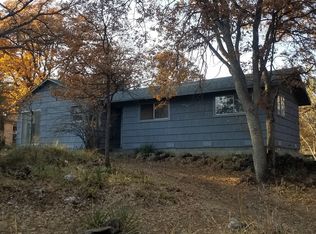 309 Walters Ln, Yreka, CA 96097