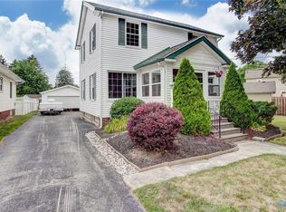 215 Colony Rd, Rossford, OH 43460