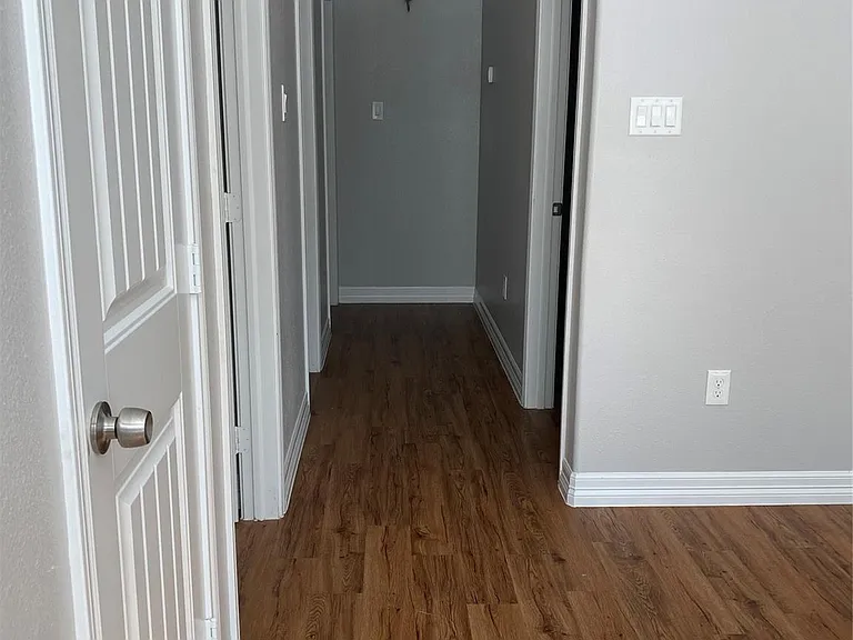 8246 Lanham Ln — Photo 13